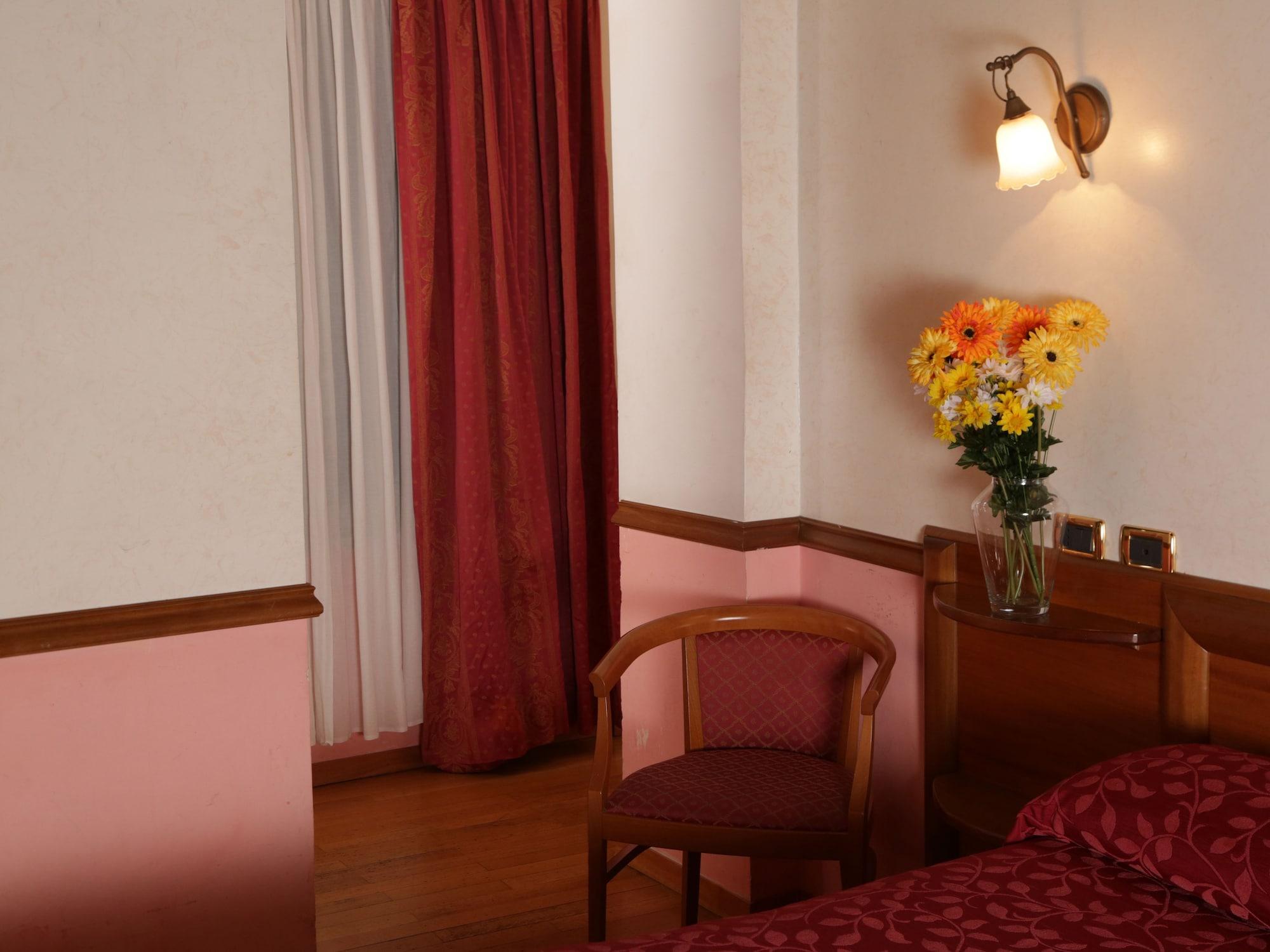 Hotel Santa Prassede Rome Exterior photo