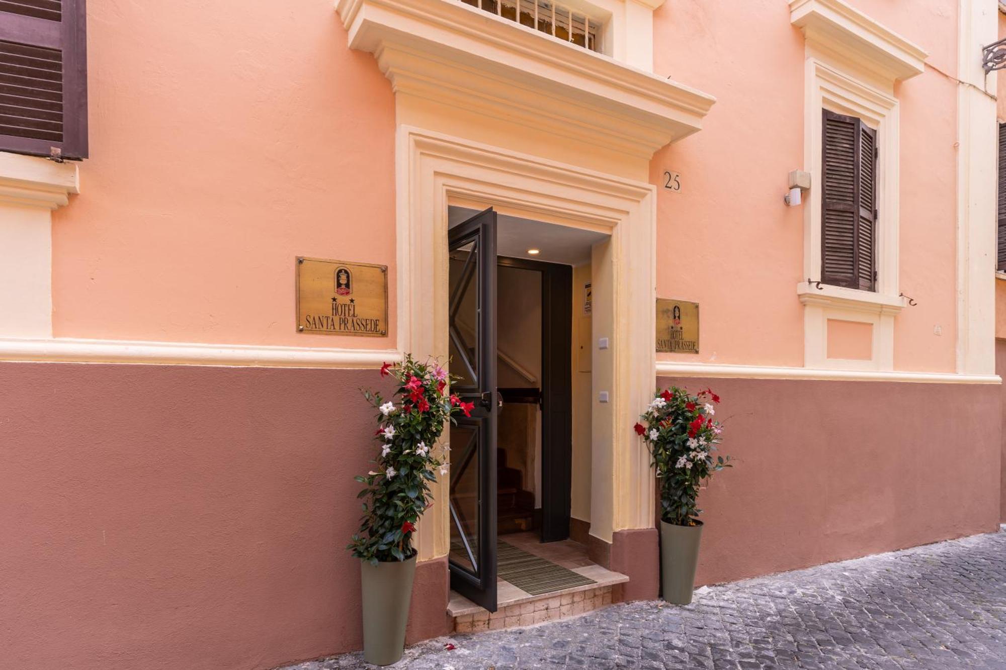 Hotel Santa Prassede Rome Exterior photo